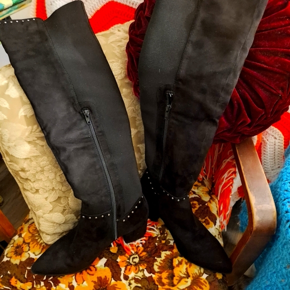 BRAND NEW BLACK OVER THE KNEE.. SEVEN DIALS, BEAUTIFUL NEW BLACK BOOTS - Picture 4 of 9